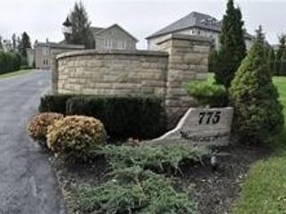 775 Woodland Acres Cres