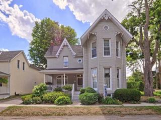 54 Albert St