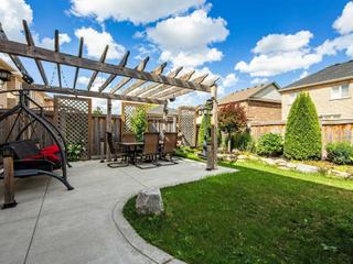 57 Armstrong Cres