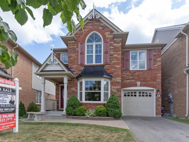 27 Harry Sanders Ave