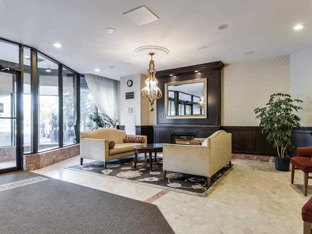 909 - 33 Weldrick Rd E