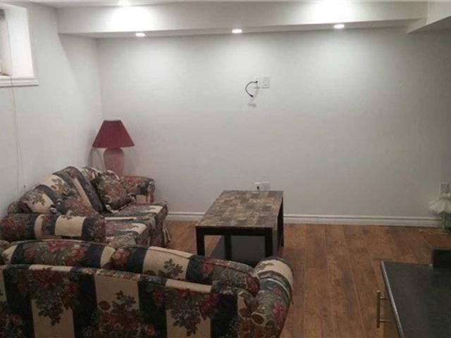 Bsmt - 1257B Benson St