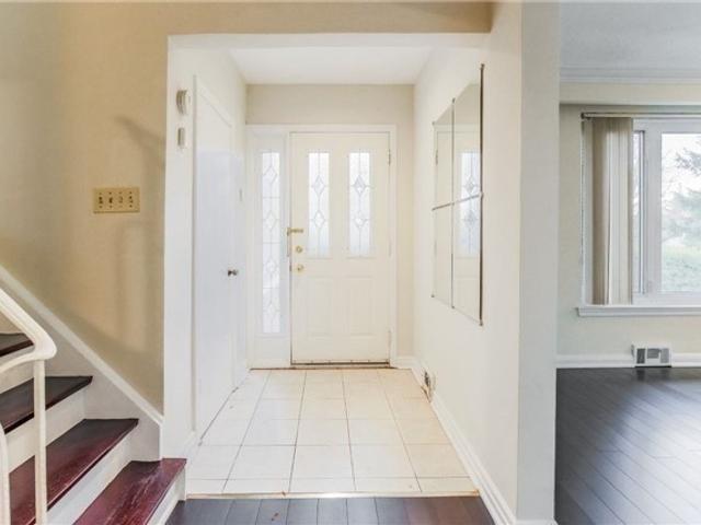 98 Highland Park Blvd