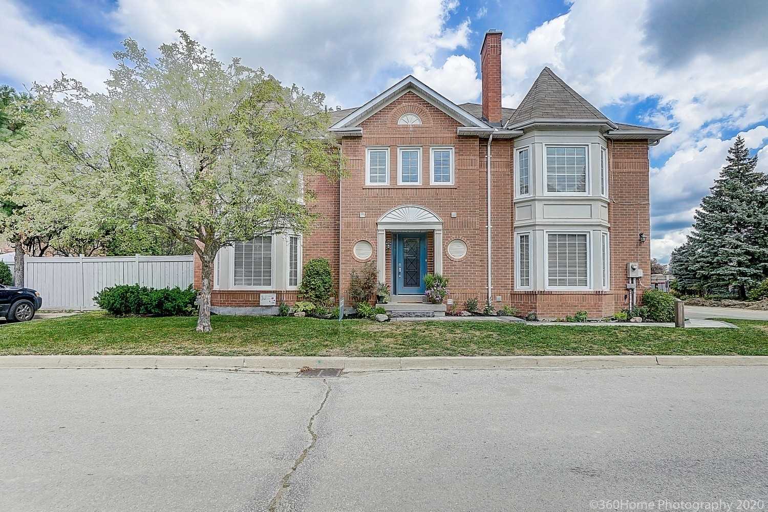 97 Alameda Circ, Thornhill Sold, N4875704 Condos.ca