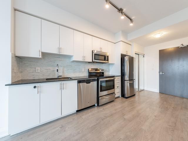 2035 - 7161 Yonge St