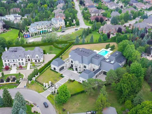 246 Pine Valley Cres