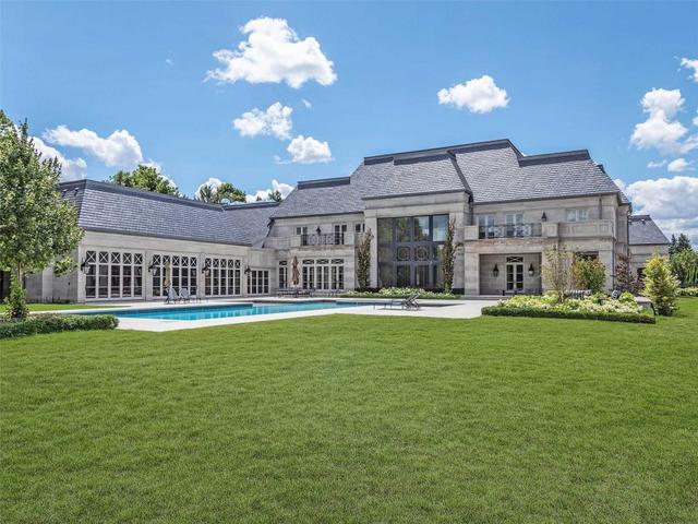 246 Pine Valley Cres