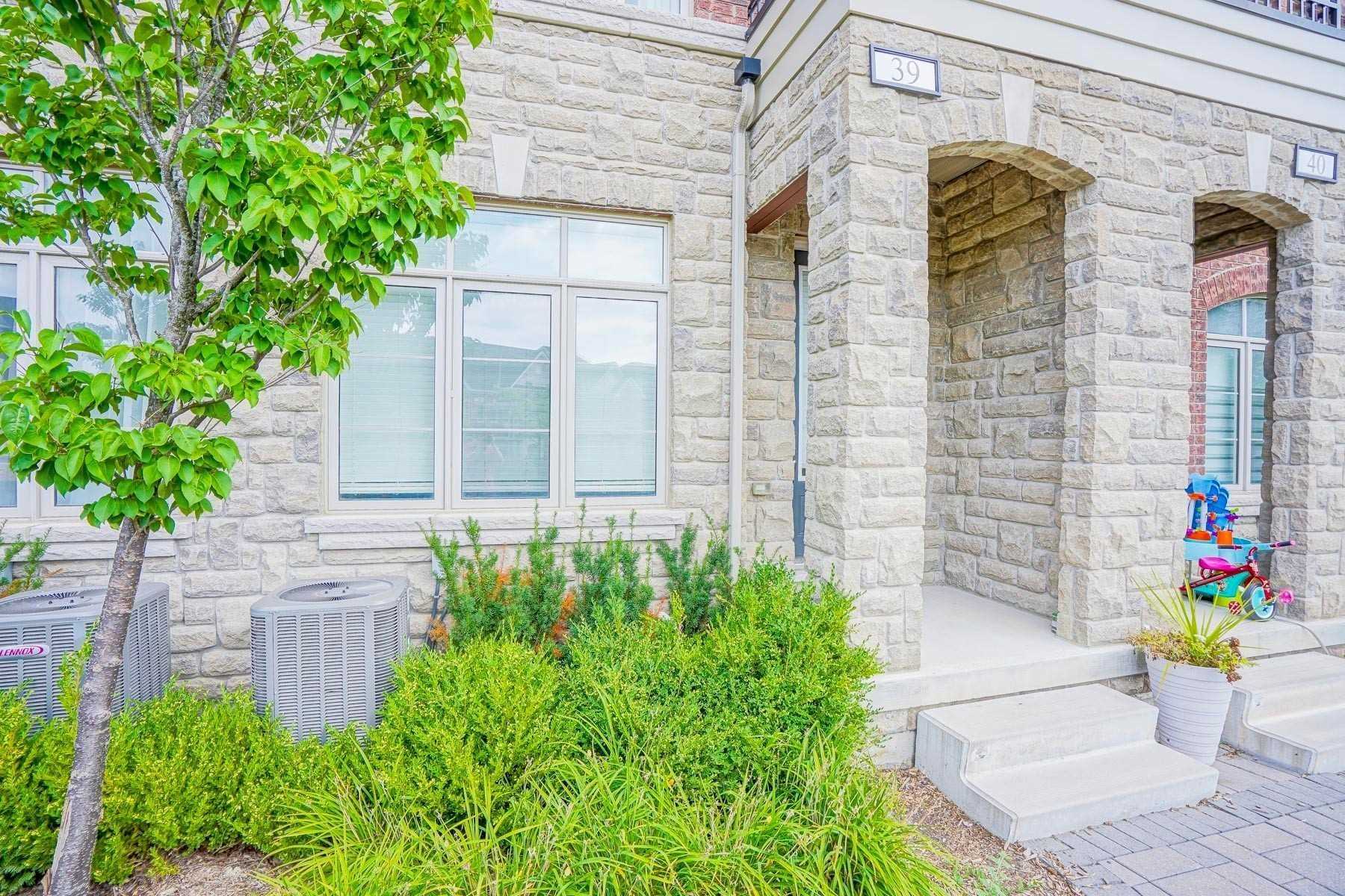 39 1331 Major Mackenzie Dr W, Maple Leased, N4890969 Condos.ca