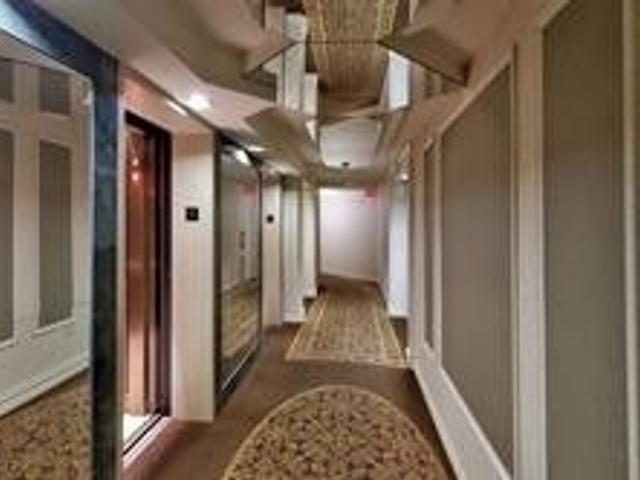 1204 - 1 Clark Ave W