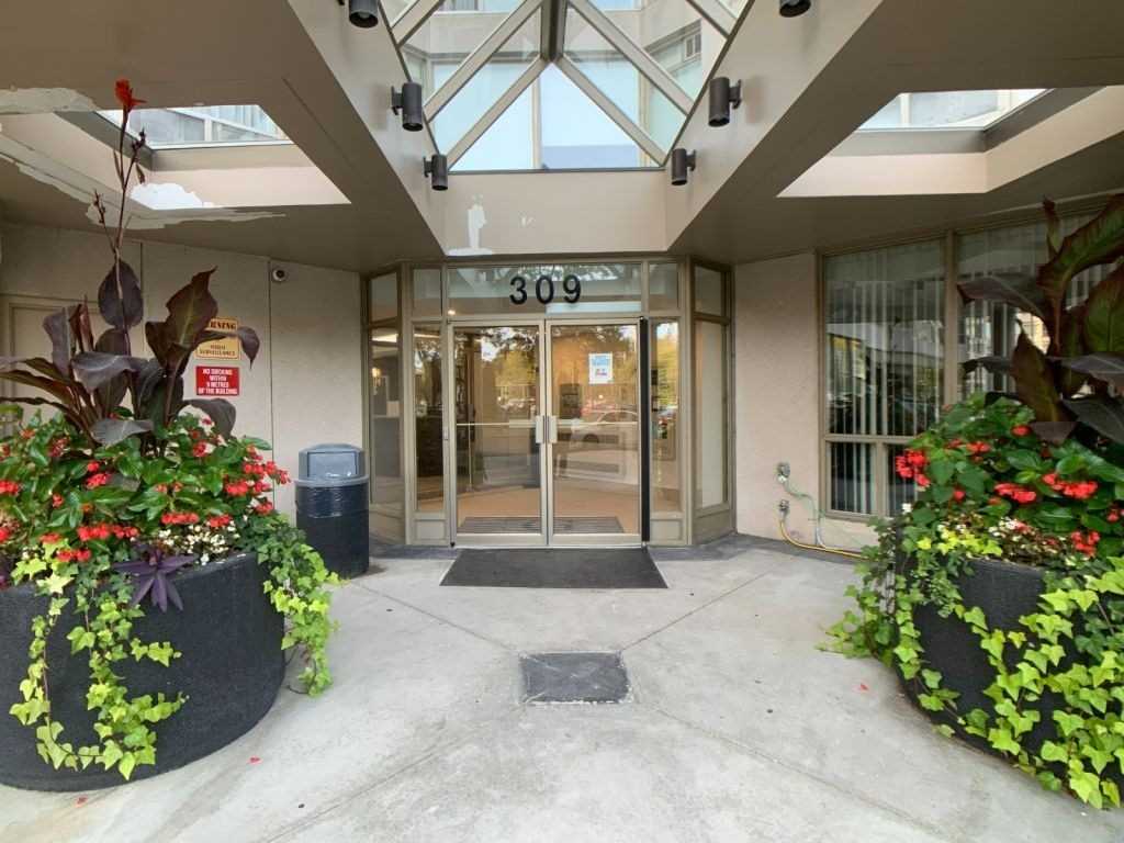 307 309 Major Mackenzie Dr, Richmond Hill Sold, N4913619 Condos.ca