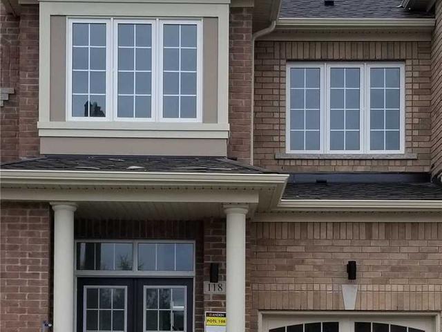 118 Knott End Cres
