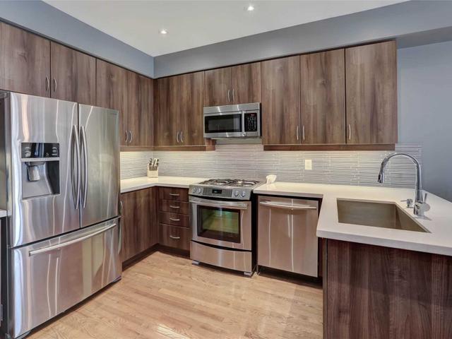 727 Vellore Park Ave