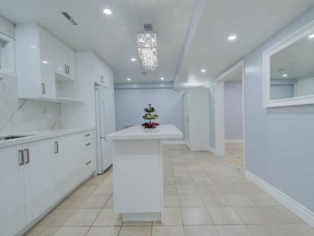 Bsmnt - 46 Raymerville Dr