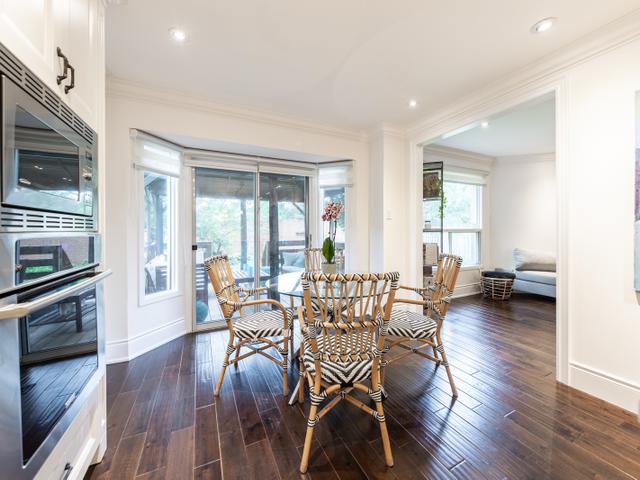 77 Gailcrest Circ