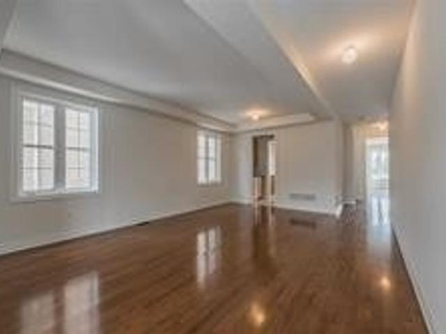 592 Mactier Dr