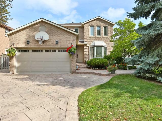 16 Havagal Cres