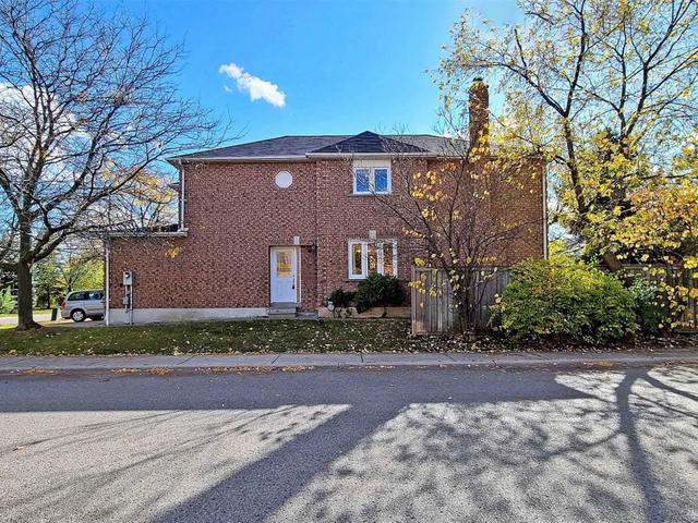 40 Berwick Cres