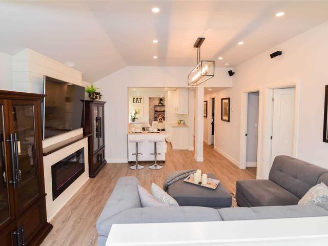 236 Elm Ave