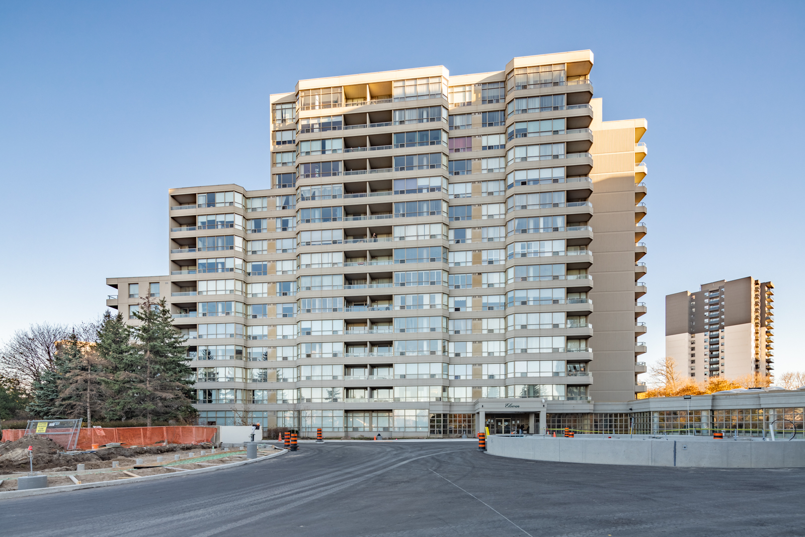 1106 11 Townsgate Dr, Thornhill Sold, N4986354 Condos.ca