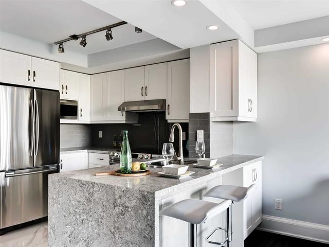 203 - 3 Ellesmere St