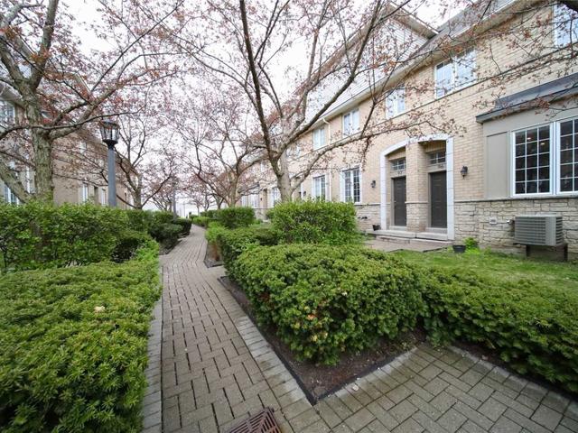 96 - 23 Observatory Lane