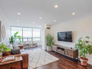 1512 - 7460 Bathurst St