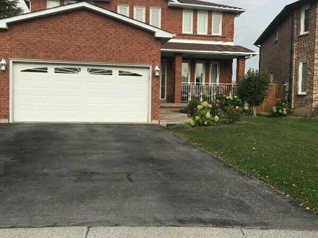 55 Venetian Cres