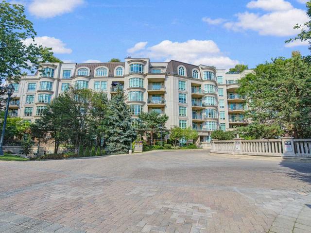 PH2 - 7071 Bayview Ave