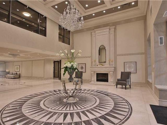 205 - 9909 Pine Valley Dr