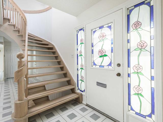 190 Major Mackenzie Dr W