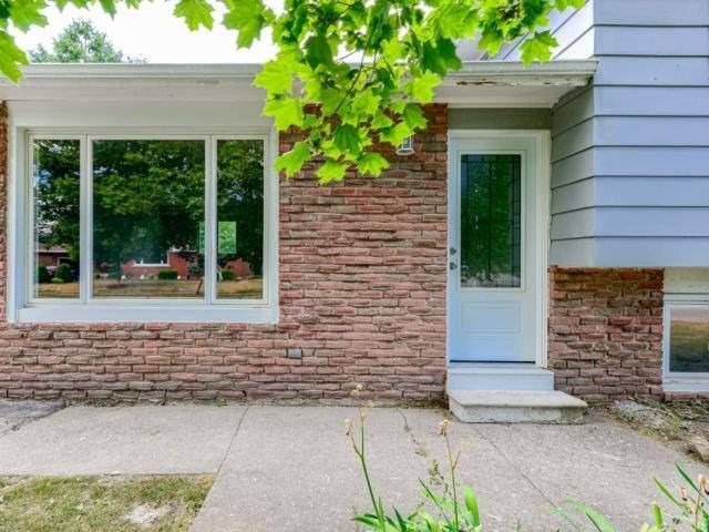 221 Tupper Blvd