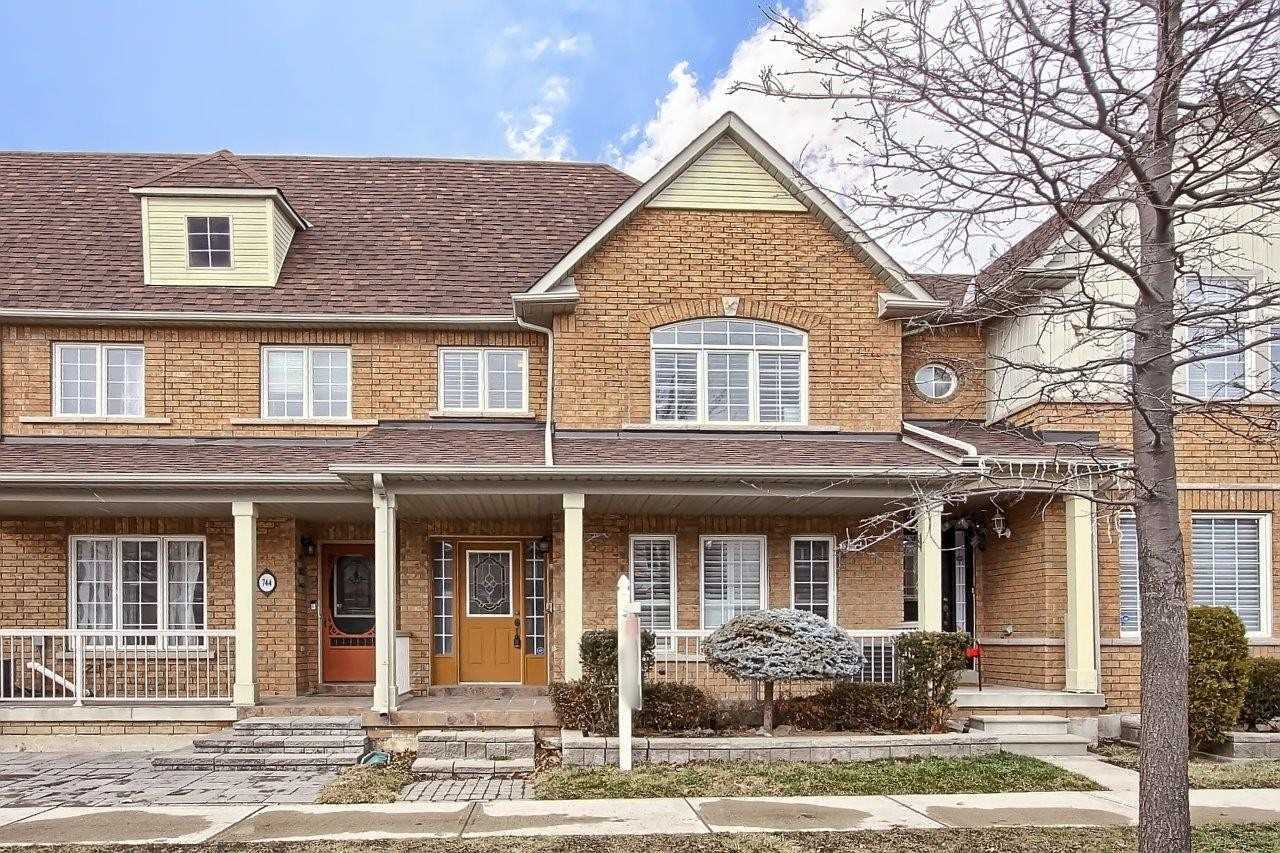 746 Bur Oak Ave, Markham Sold, N5092342 Condos.ca