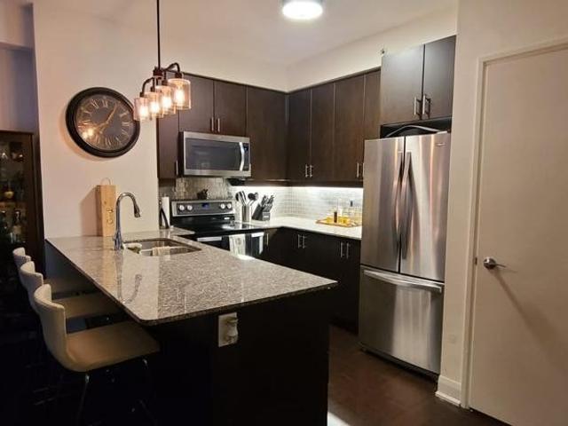 806 - 2900 Highway 7