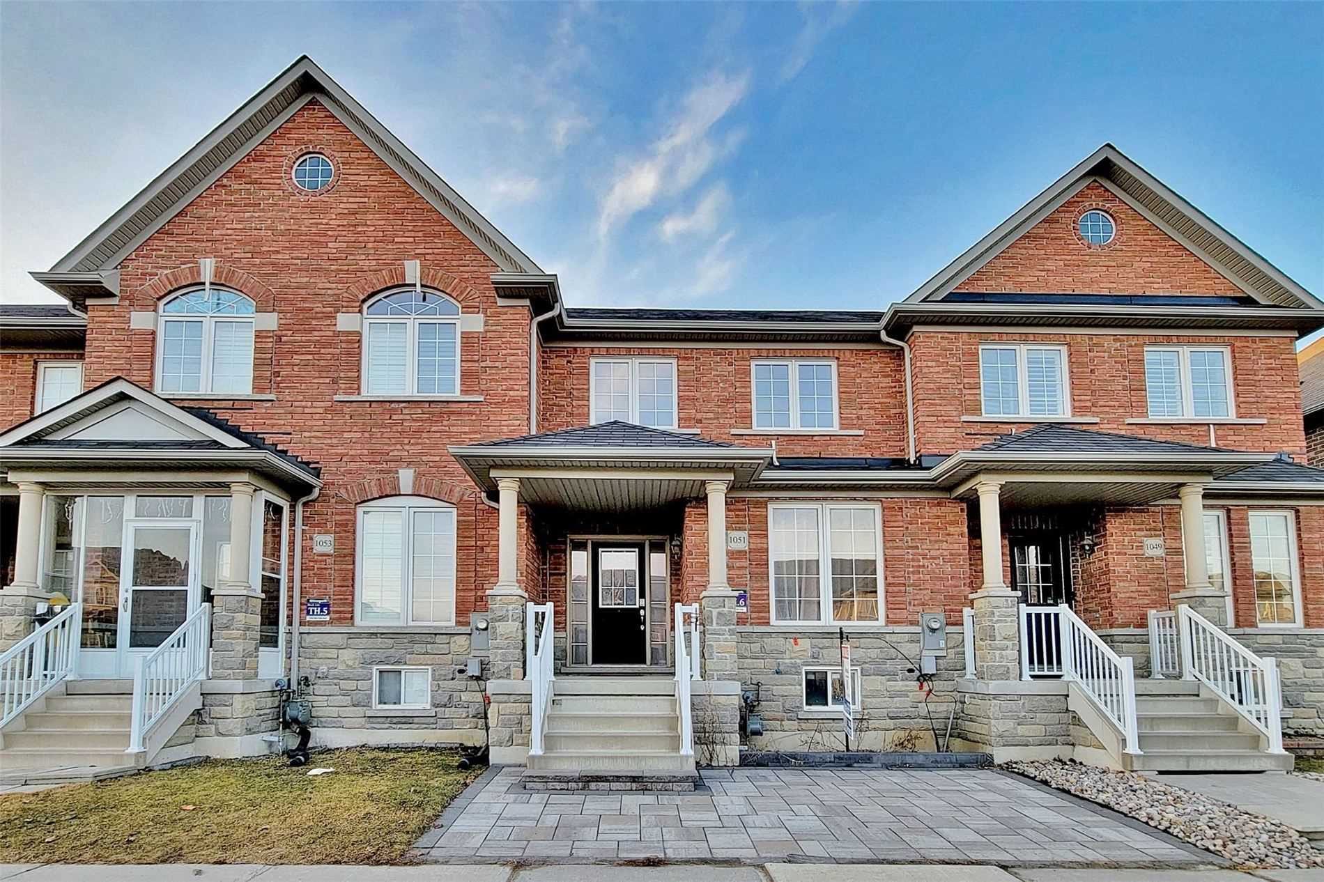 1051 Bur Oak Ave, Markham Sold, N5164446 Condos.ca