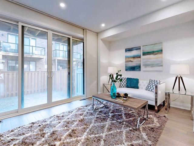 80 Salterton Circ