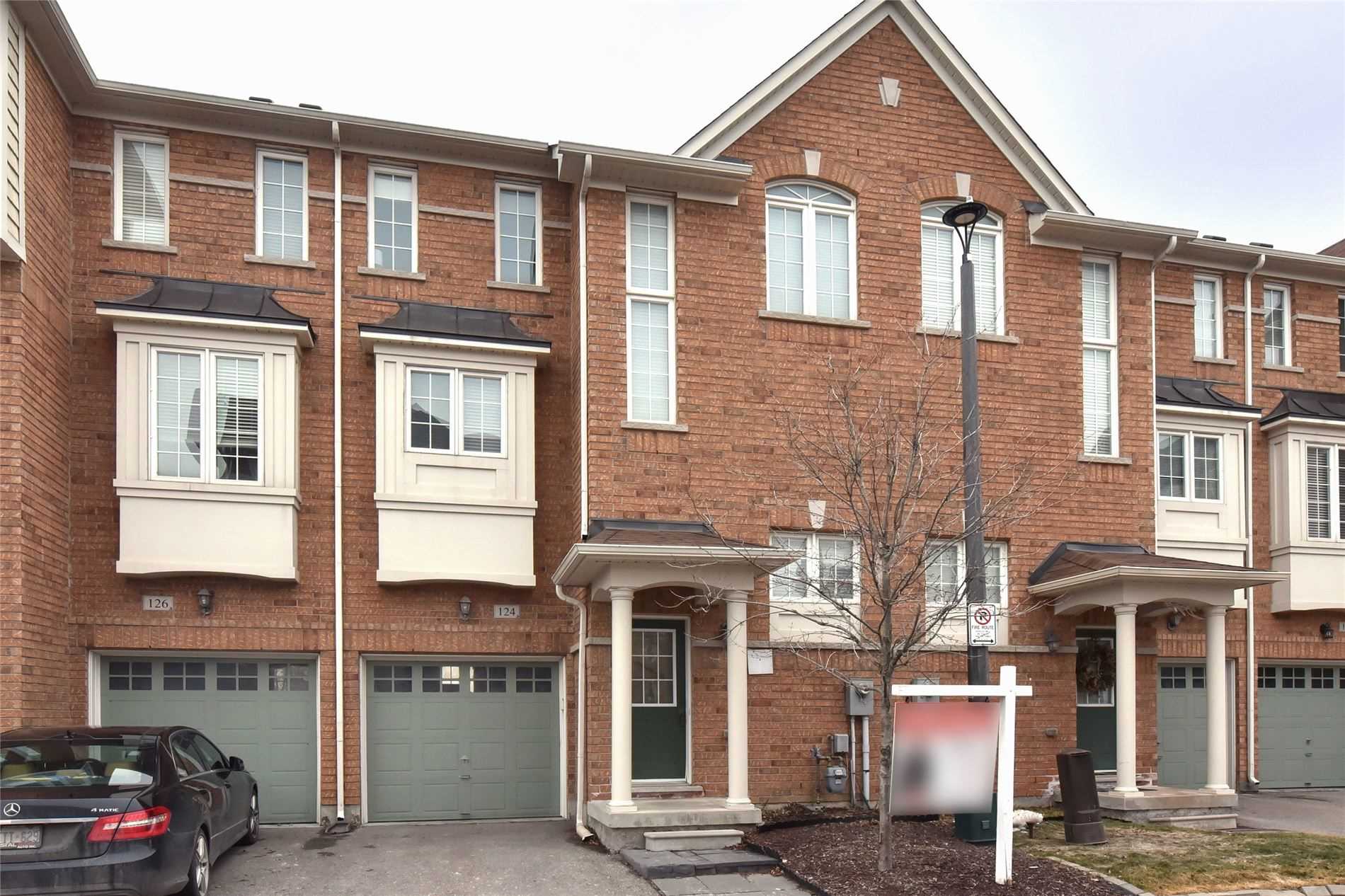 124 9 Old Colony Rd, Richmond Hill Sold, N5173983 Condos.ca