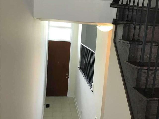 9168 Bathurst St W