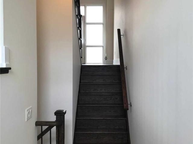 9168 Bathurst St W