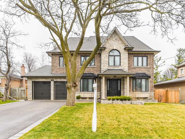 21 Windridge Dr