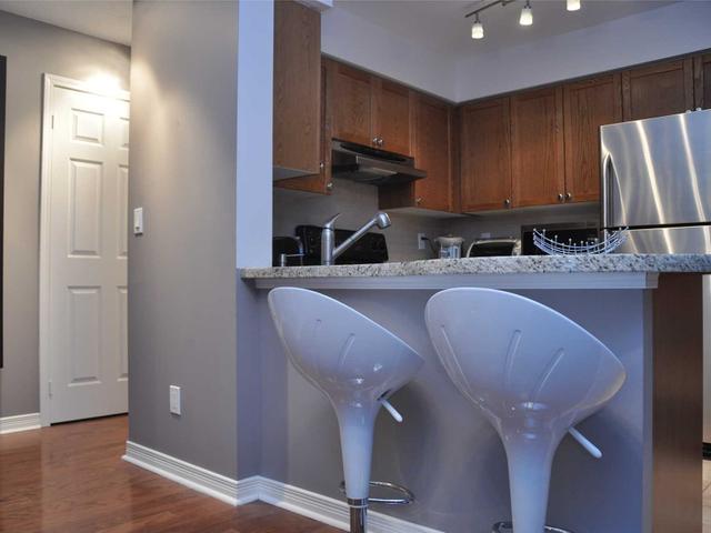 1213 - 11 Oneida Cres