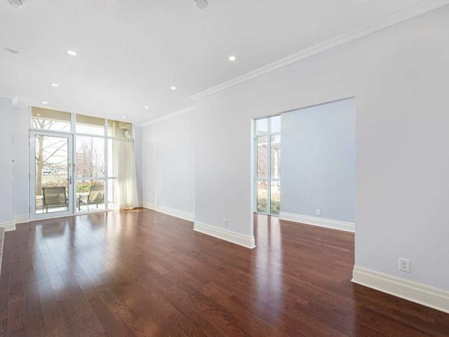 116C - 39 Upper Duke Cres