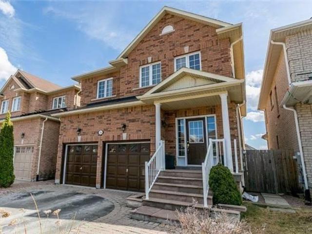 116 Woodbury Cres