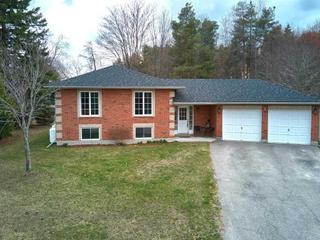 2 Victoria Cres