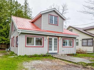 12 Riley Ave