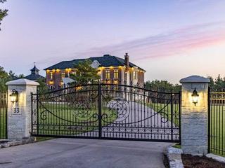 33 Lobraico Lane