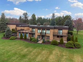 101 Kingscross Dr