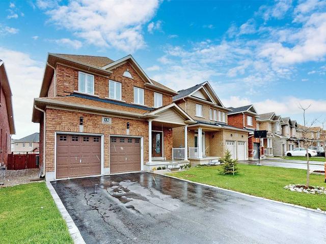15 Hopkins Cres