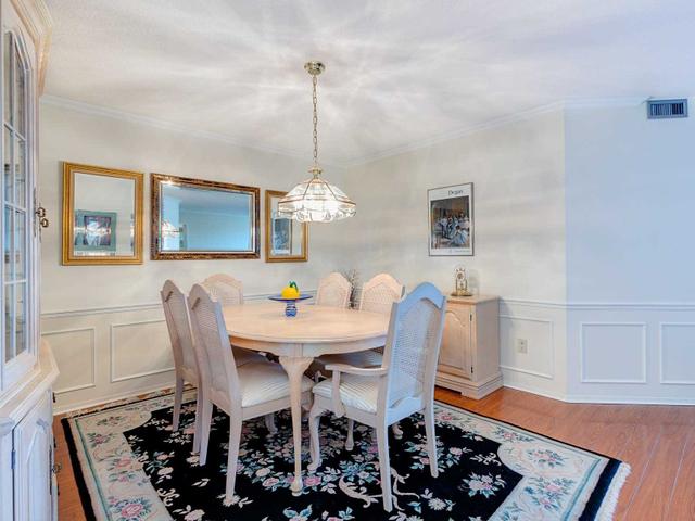 526 - 25 Austin Dr