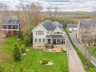 127 Lake Dr E