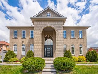 2 Shadetree Cres